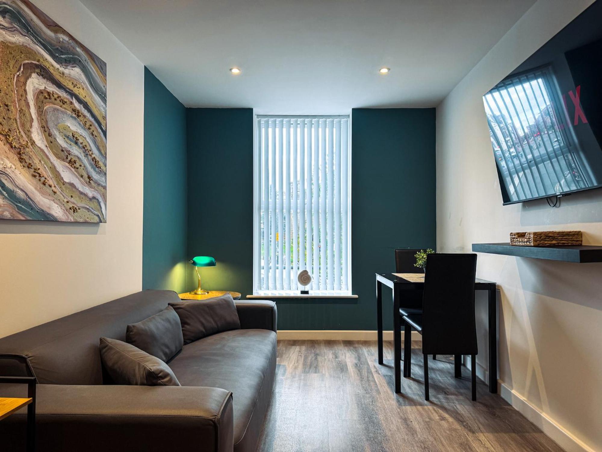 The Seven Suites Ливърпул Екстериор снимка